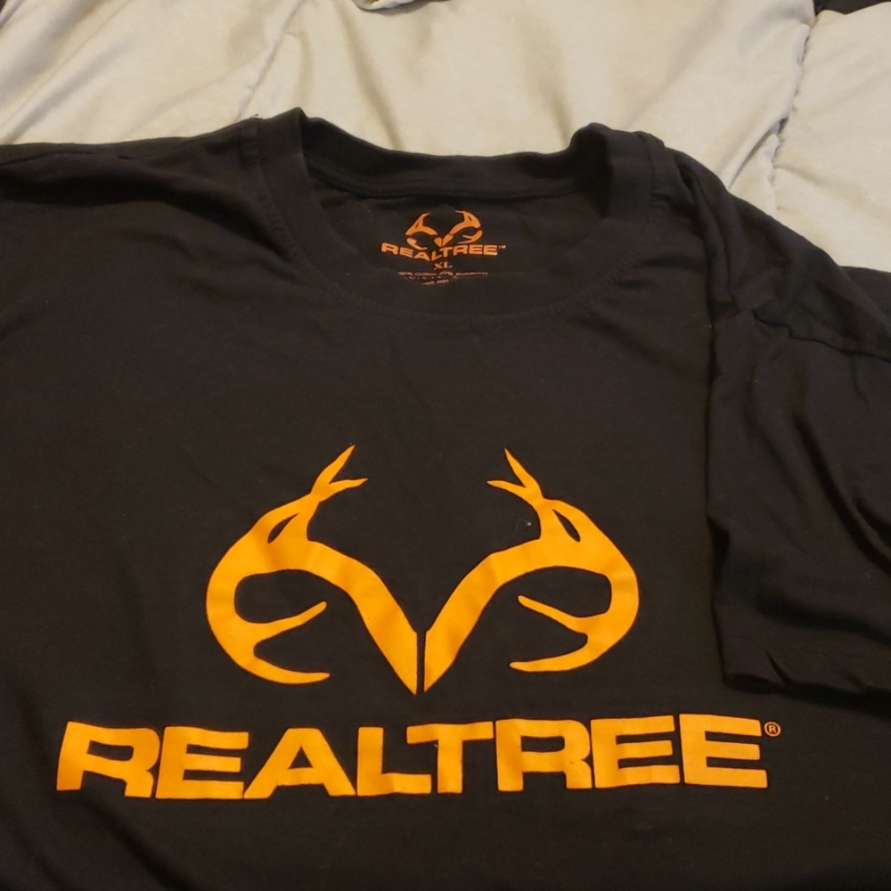 XL realtree tshirt